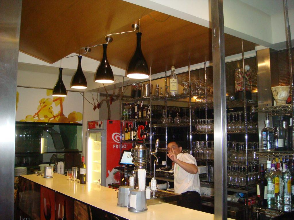 Hotel Leon Tierra De Vinos La Palma Del Condado Luaran gambar