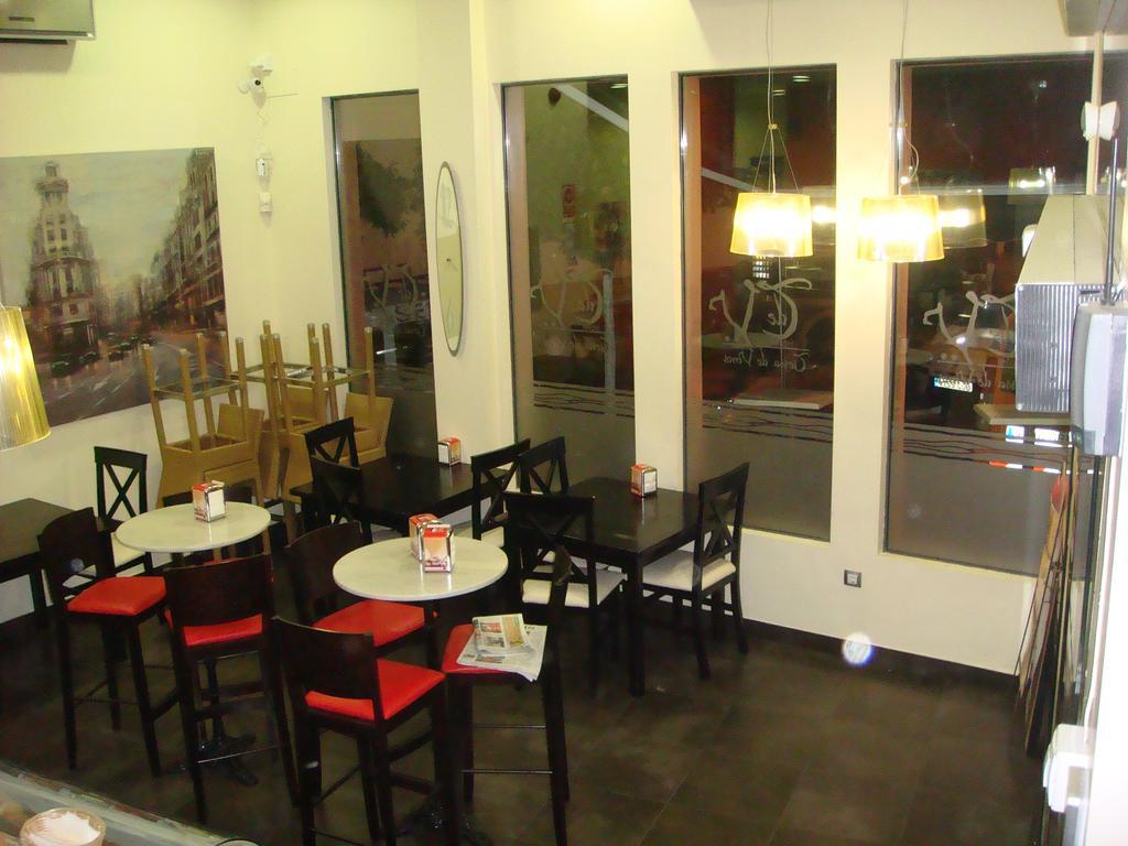 Hotel Leon Tierra De Vinos La Palma Del Condado Luaran gambar