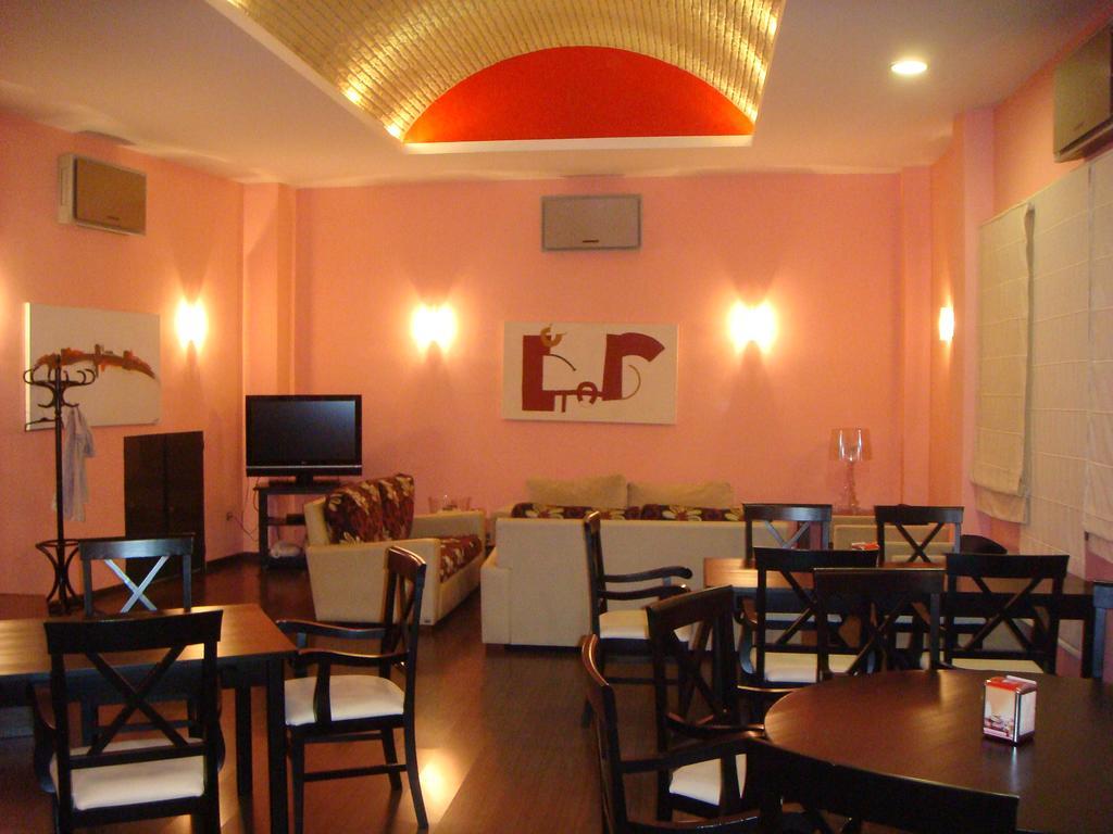 Hotel Leon Tierra De Vinos La Palma Del Condado Luaran gambar