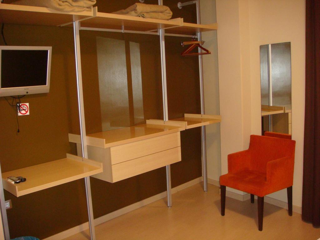 Hotel Leon Tierra De Vinos La Palma Del Condado Bilik gambar