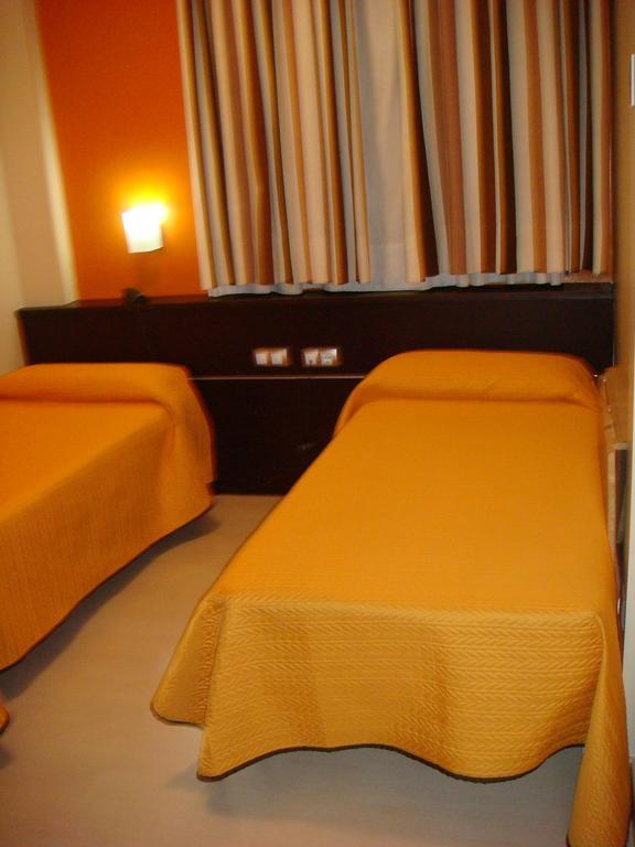 Hotel Leon Tierra De Vinos La Palma Del Condado Bilik gambar