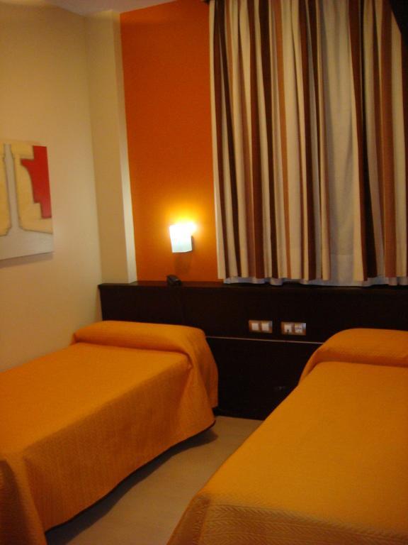 Hotel Leon Tierra De Vinos La Palma Del Condado Bilik gambar