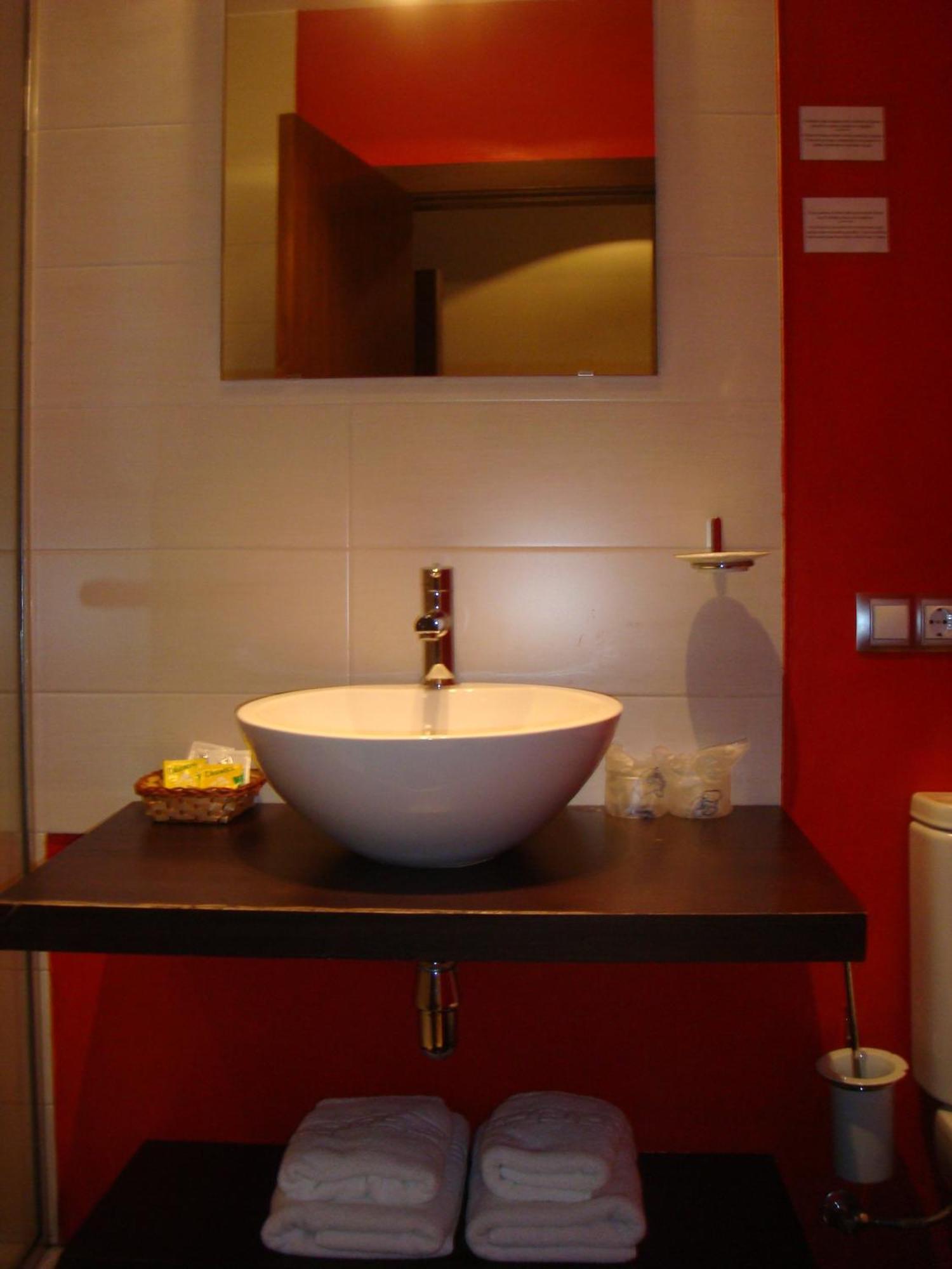 Hotel Leon Tierra De Vinos La Palma Del Condado Bilik gambar