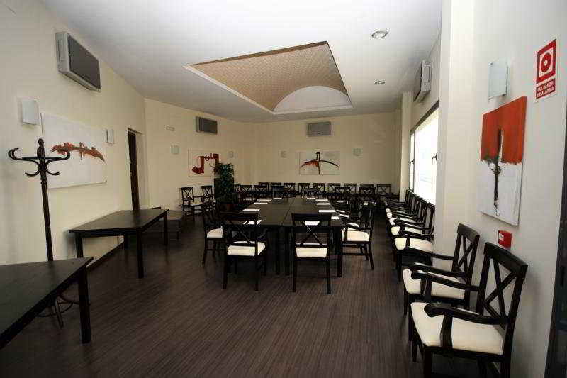 Hotel Leon Tierra De Vinos La Palma Del Condado Luaran gambar
